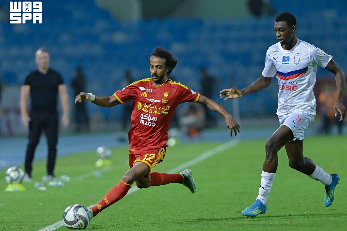 مباراة القادسية وأبها في دوري روشن