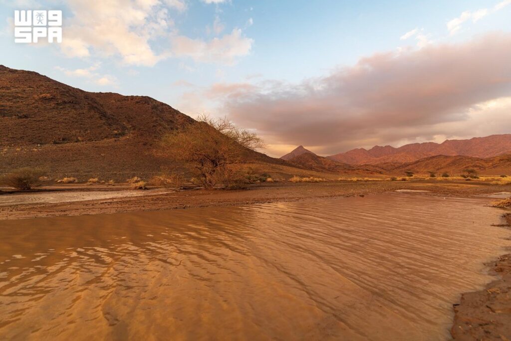 أمطار الوجه بمنطقة تبوك