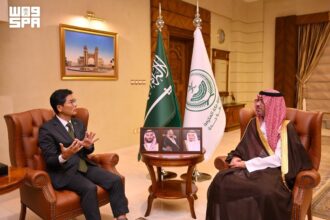 محافظ جدة خلال استقباله القنصل العام لجمهورية كوريا