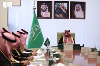 سمو محافظ الخرج خلال ترؤسه اجتماع لجنة الدفاع المدني الفرعية