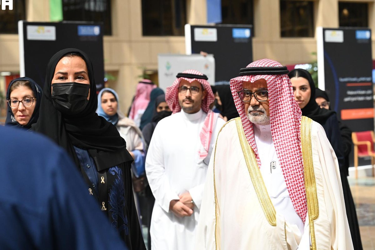 صاحبة السمو الملكي الأميرة عادلة بنت عبدالله خلال فعاليات اليوم العالمي للصحة النفسية بجامعة الملك سعود