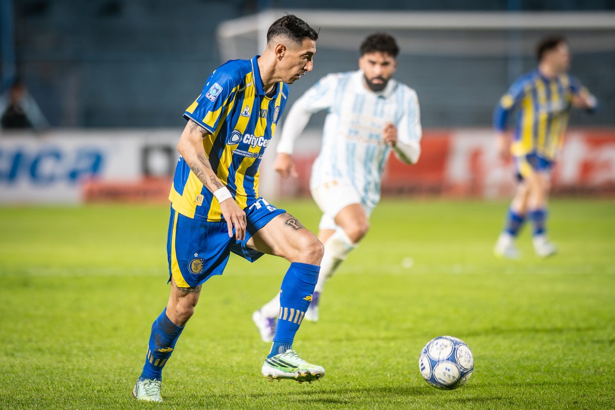 لاعب روزاريو سنترال خلال مباراة أتلتيكو توكومان