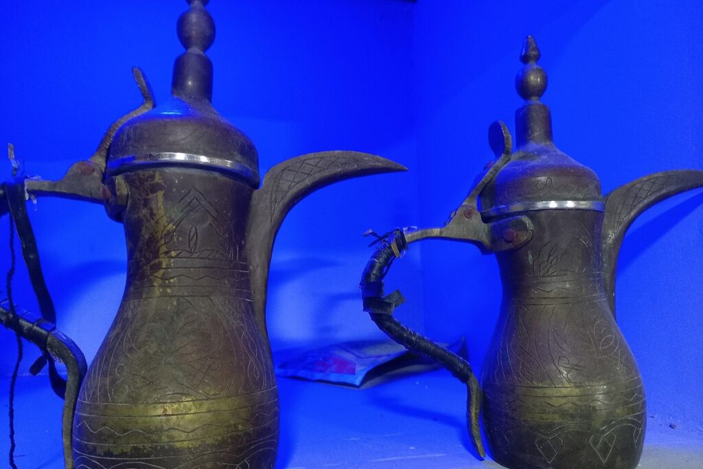 دلال القهوة العربية رمز الضيافة