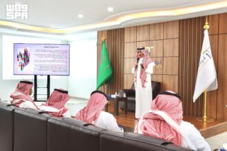 جانب من الدورة التدريبية عن المسؤولية المجتمعية في غرفة تبوك