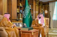 أمير جازان يستقبل مدير فرع هيئة الصحفيين السعوديين بالمنطقة