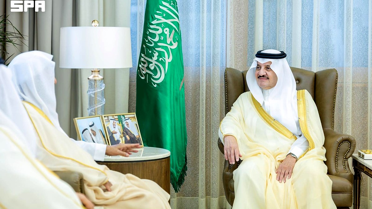 أمير الشرقية يستقبل وزير الشؤون الإسلامية بحضور منسوبي الوزارة