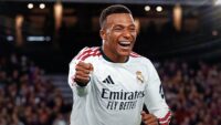 ريال مدريد يهزم برشلونة - كيليان مبابي يحتفل بهدفه في الكلاسيكو